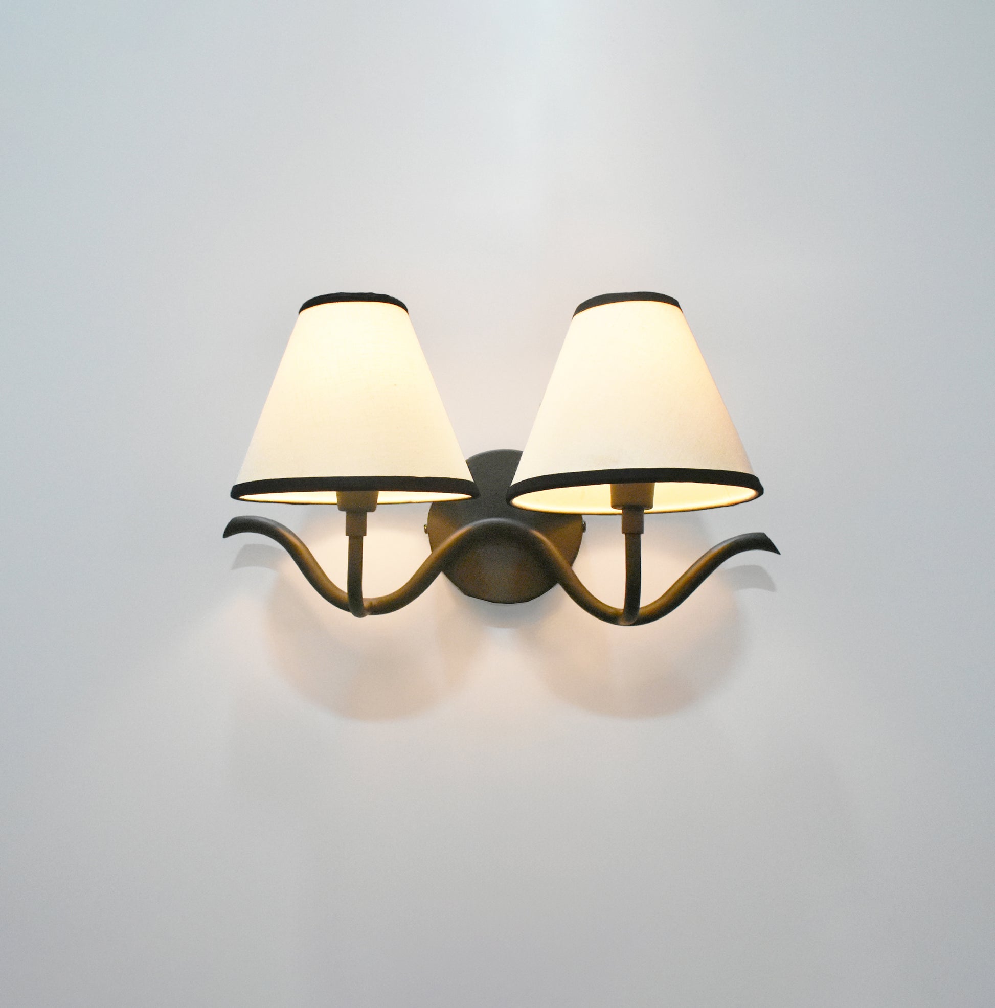 Modern Wall Sconces: Enhance Your Home Decor