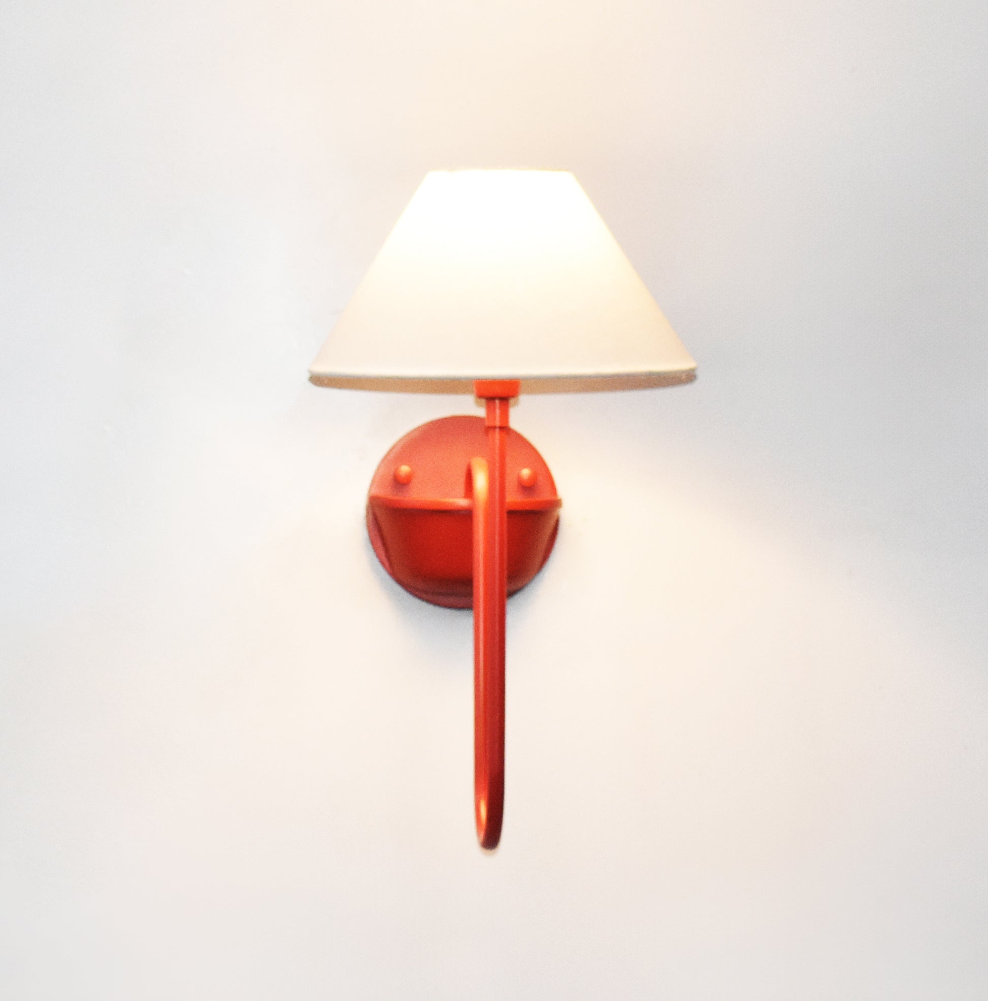One Wall Lamp Red: Perfect Accent for Any Room