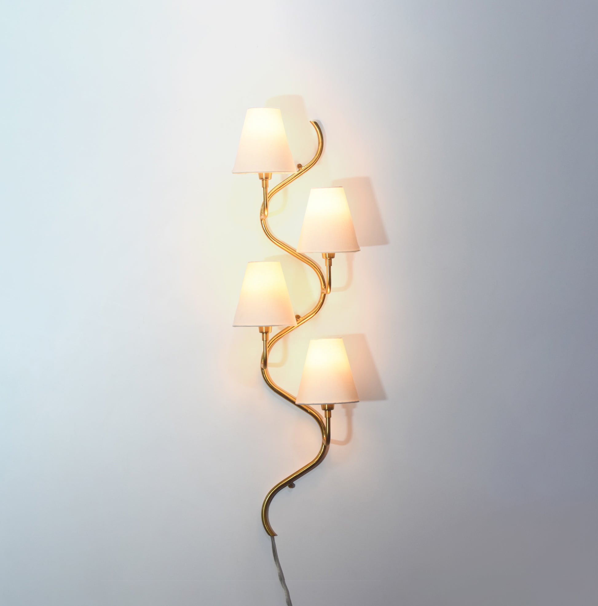 Elevate Your Decor with Golden Four Lamp Vertical Styles