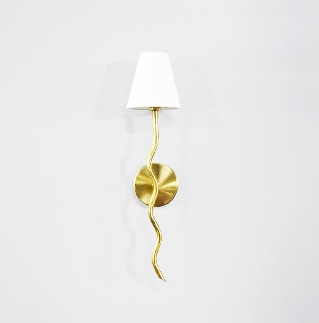 The Allure of Vertical golden Lamps in Home Design