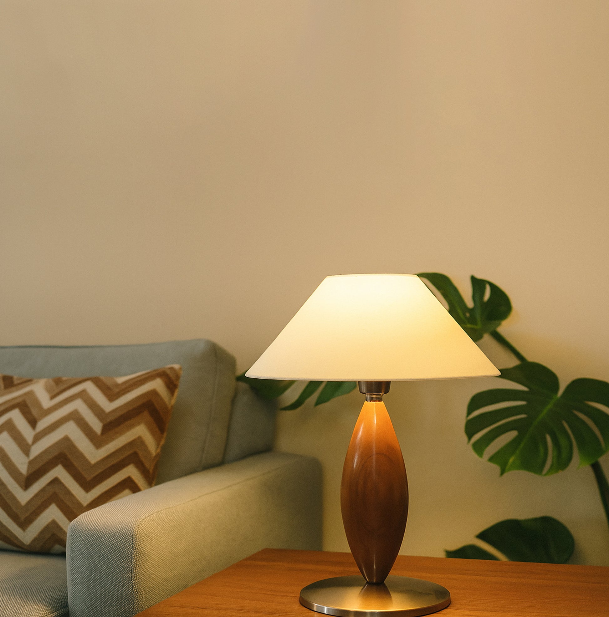 Brown Wood Table Lamp : A Perfect Blend of Style and Function Wood
