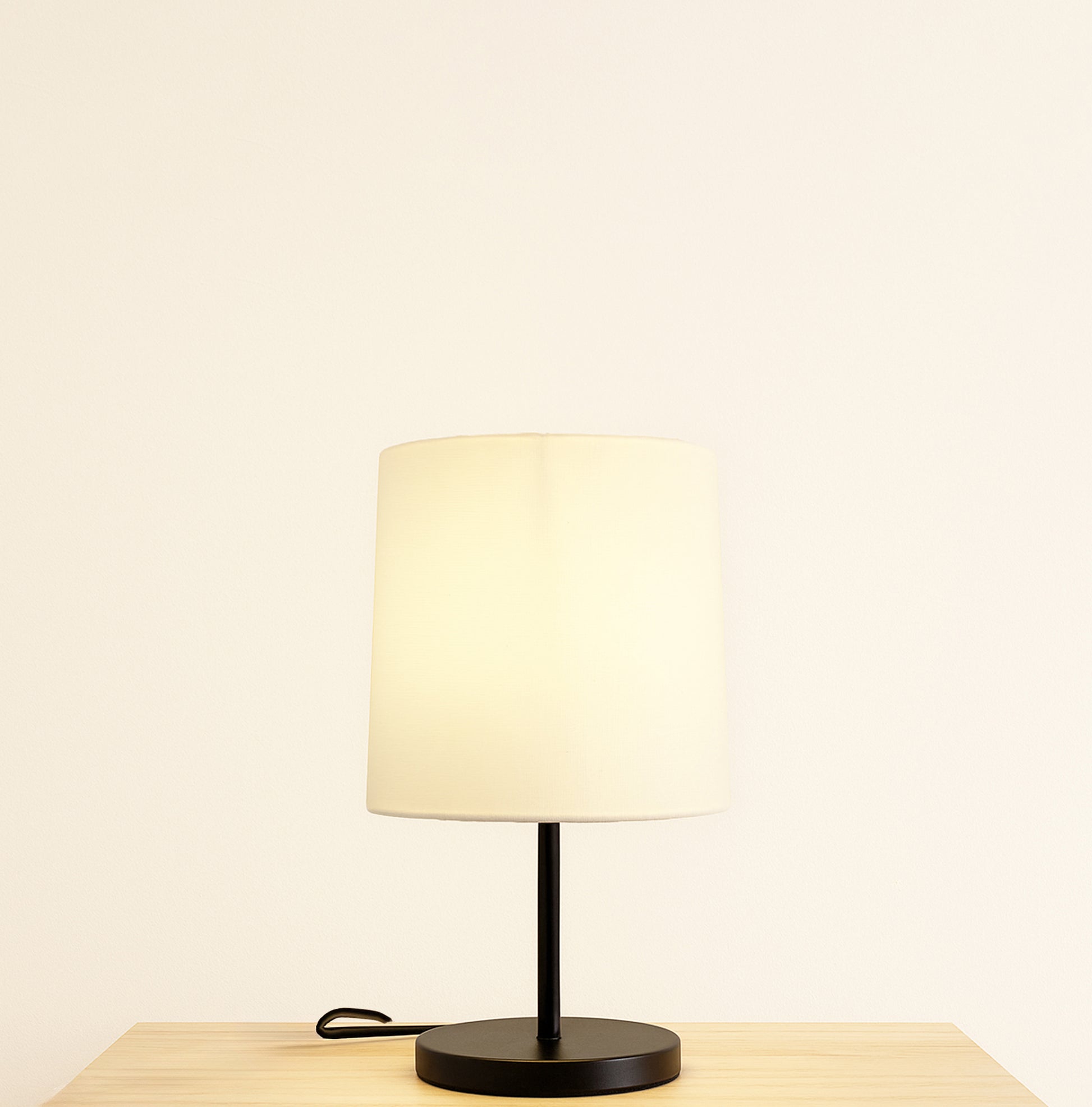 The Ultimate Guide to Choosing Table Lamps matte black