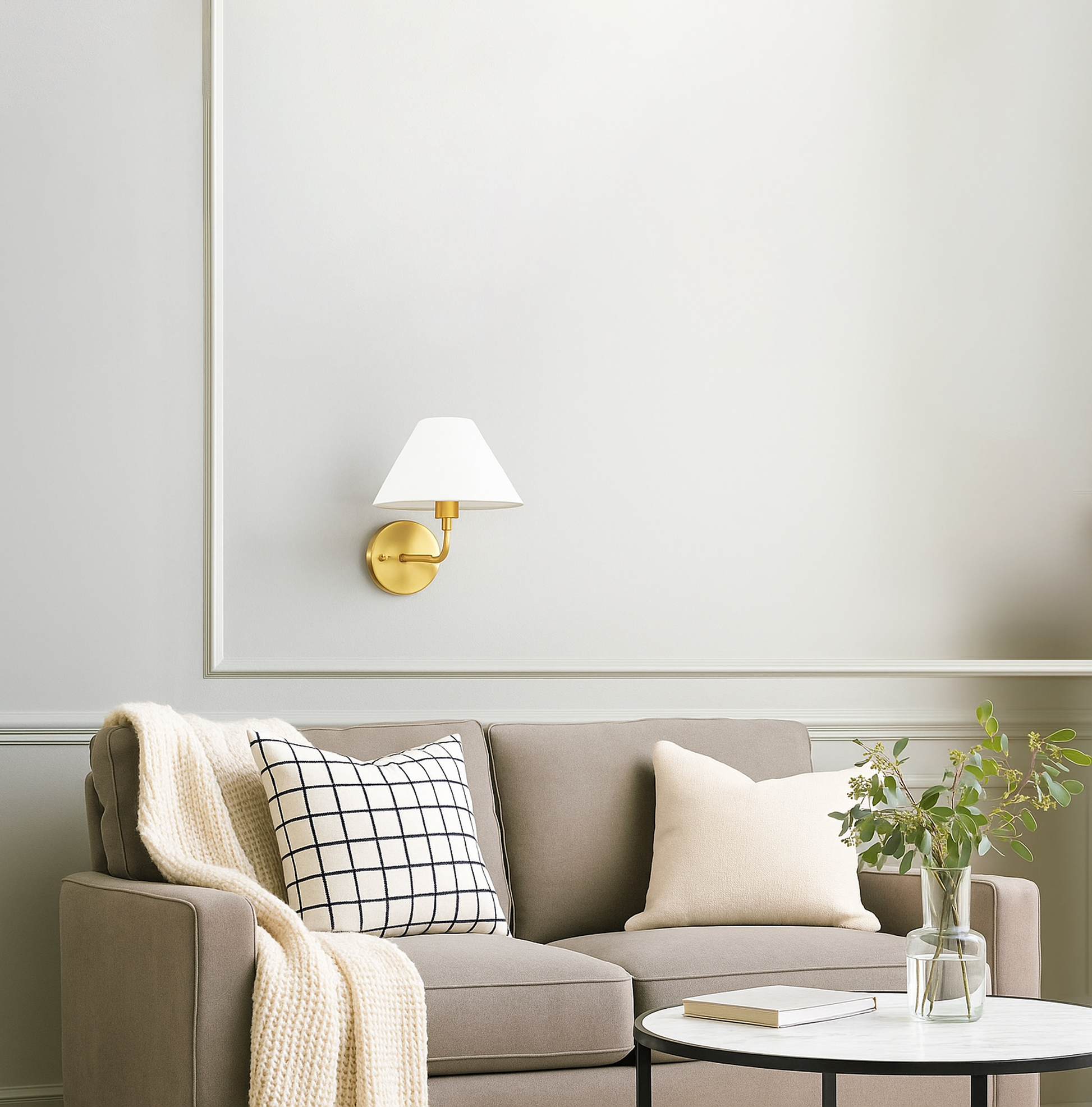 Stylish Canopy Wall Lamp: A Touch of Gold Elegance