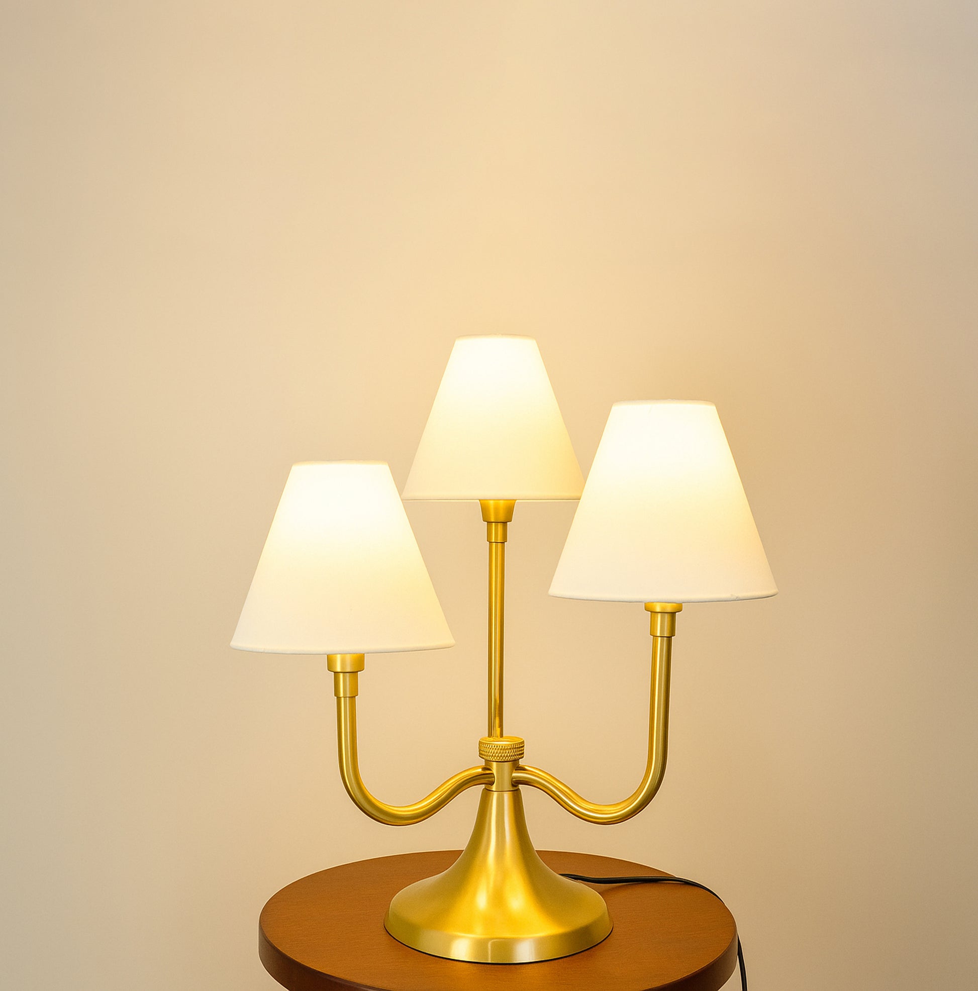 Unique Shade Table Lamps: Style Meets Functionality Gold