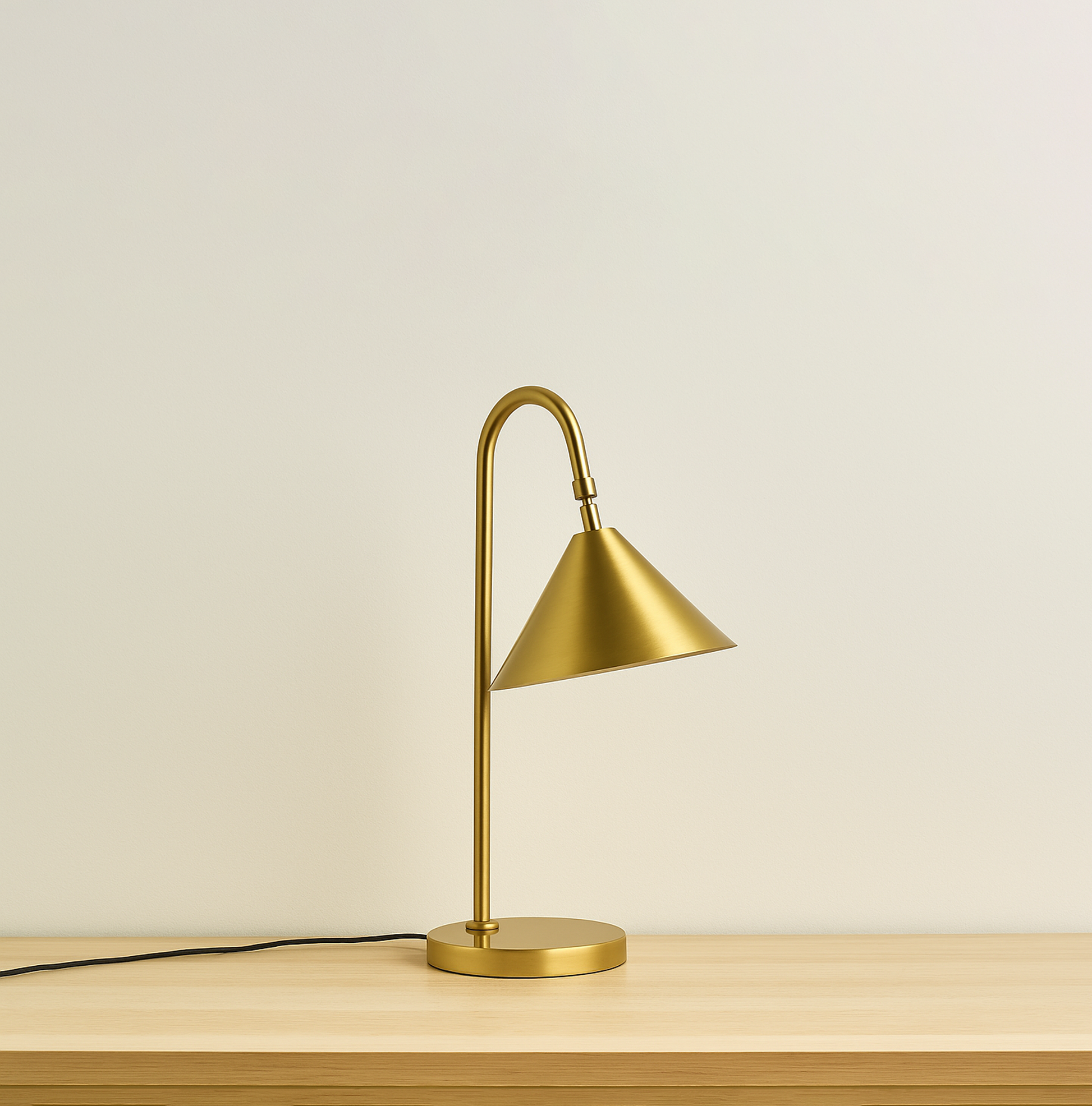Table Lamps That Enhance Your Workspace golden