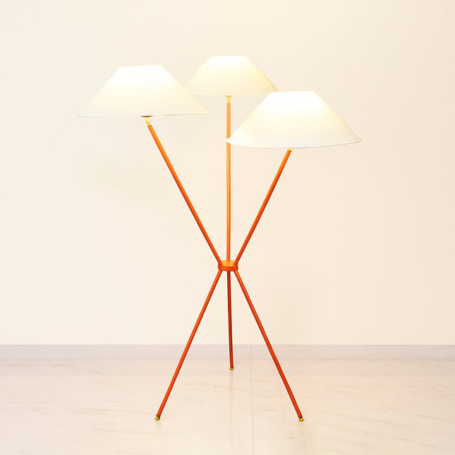 Trendy Floor Lamps to Upgrade Your Home Decor Red