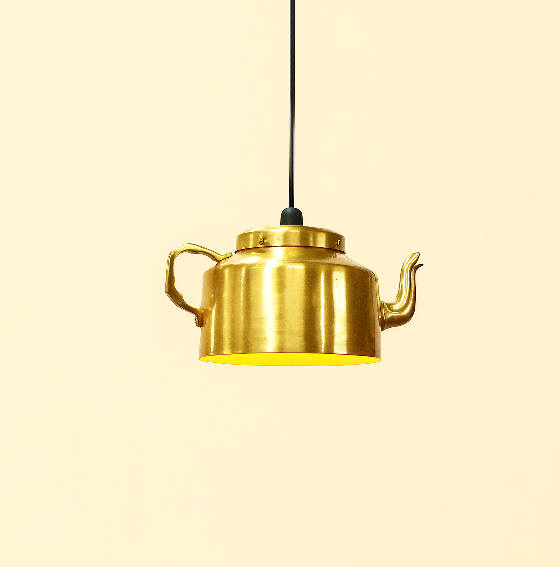Chic Golden Hanging Lamps to Elevate Your Decor golden