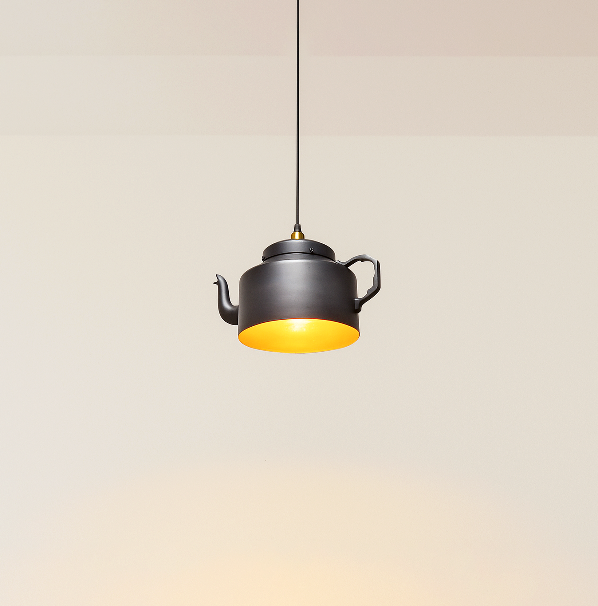 Best Black Hanging Lights for Modern Interiors matte black