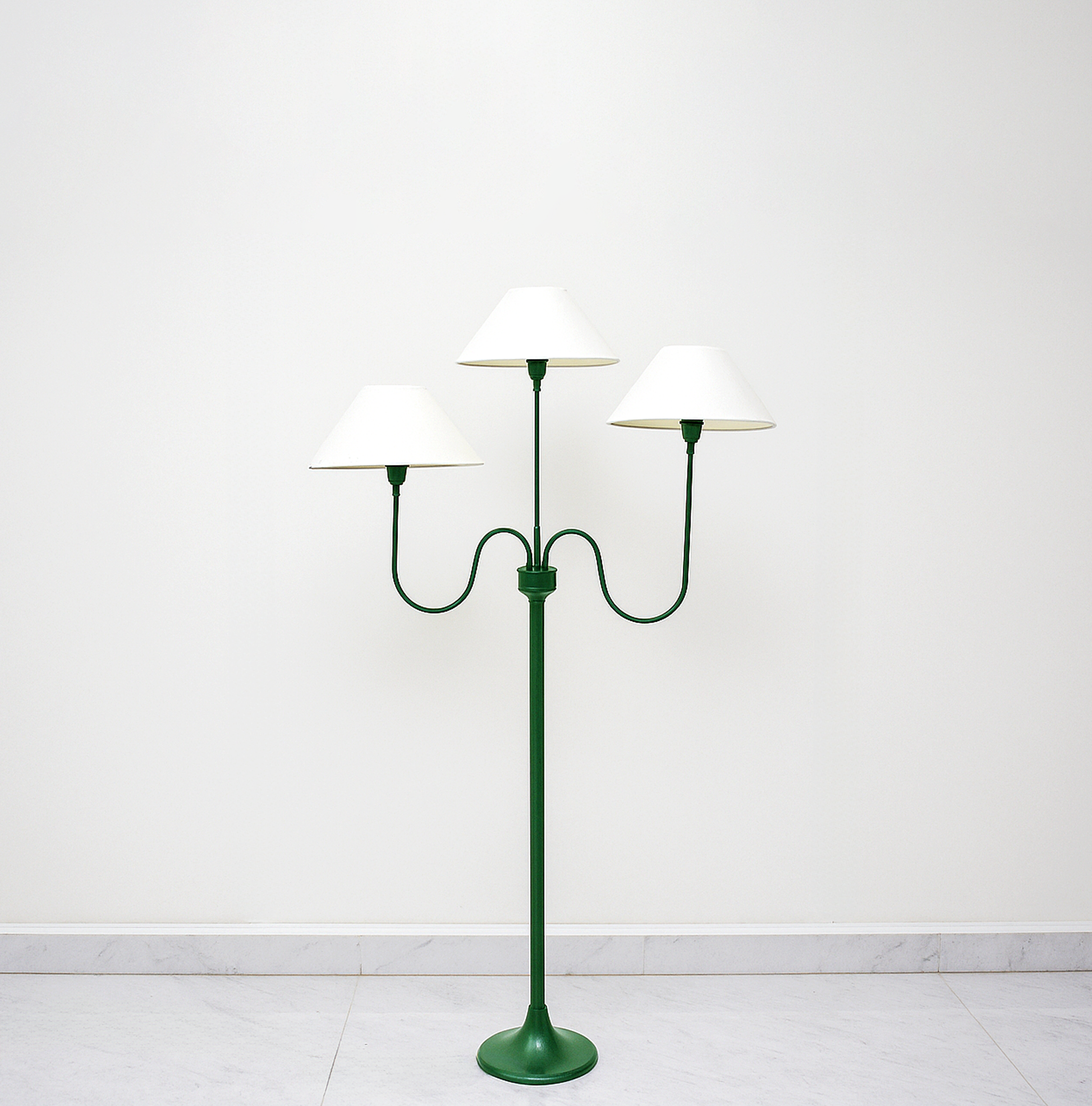 The Allure of Green Triple Shade Floor Lamps for Modern Homes Green