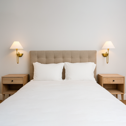 One Wall Lamp in Gold: A Touch of Luxury