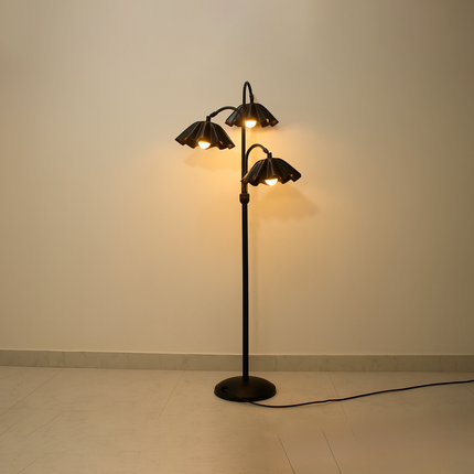 Elegant Floor Lamps to Elevate Your Space black