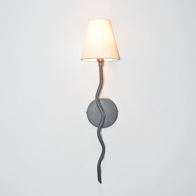 Unique Black Vertical Lamps You Need to See