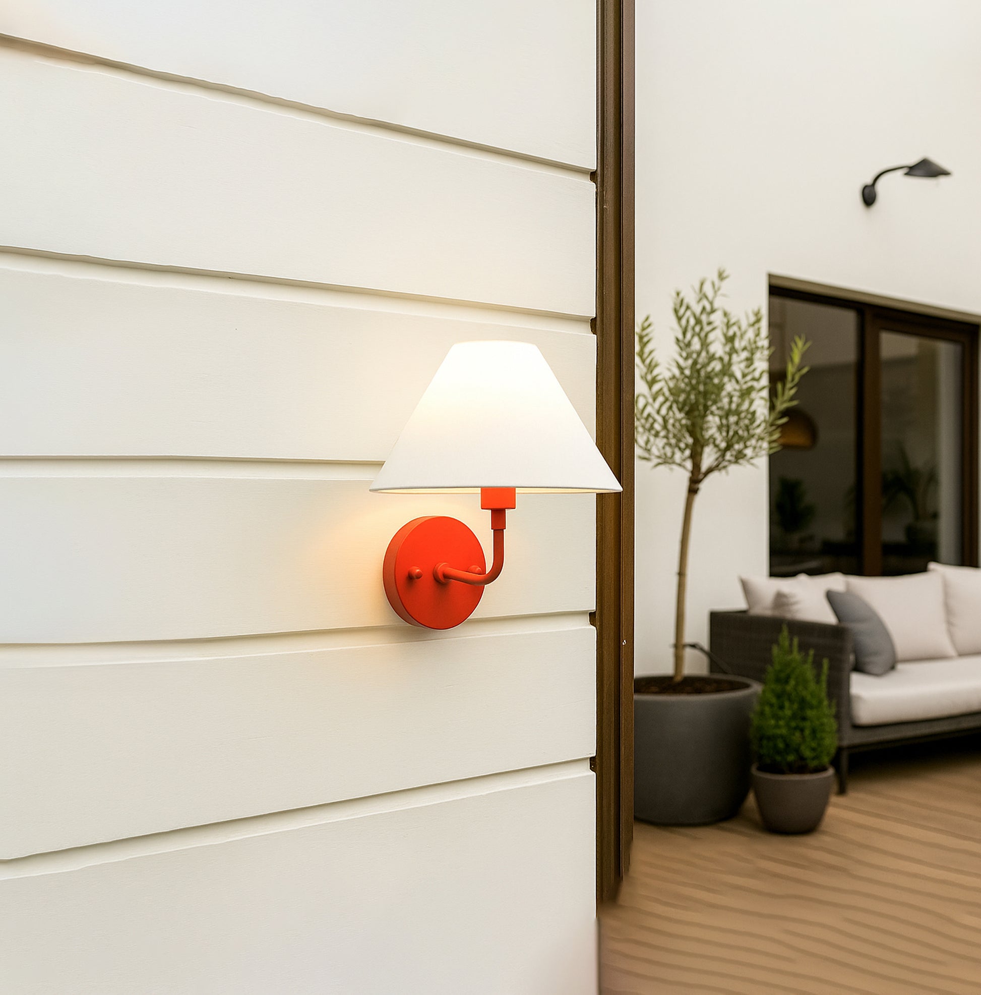 Chic red Wall Lamp with Canopy: A Perfect Lighting Choice