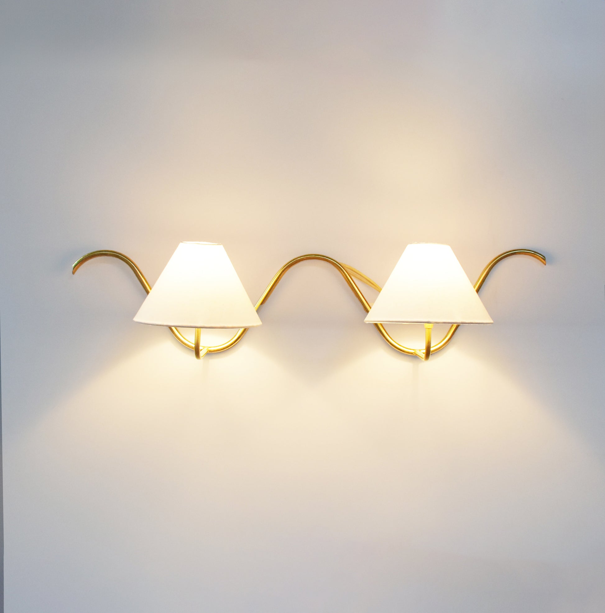 Best Golden Wall Lamps with Dual Bulb Options golden