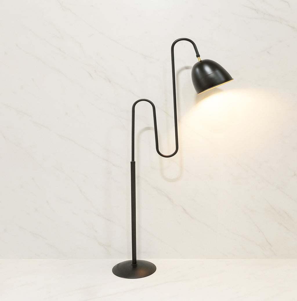 Discover the Charm of 5 Elegant Wall Lamps matte black