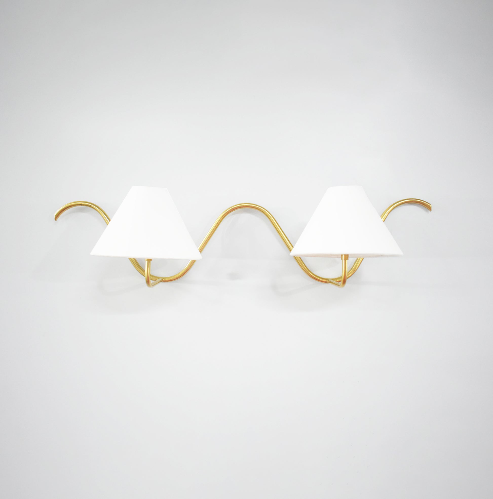 Best Golden Wall Lamps with Dual Bulb Options golden