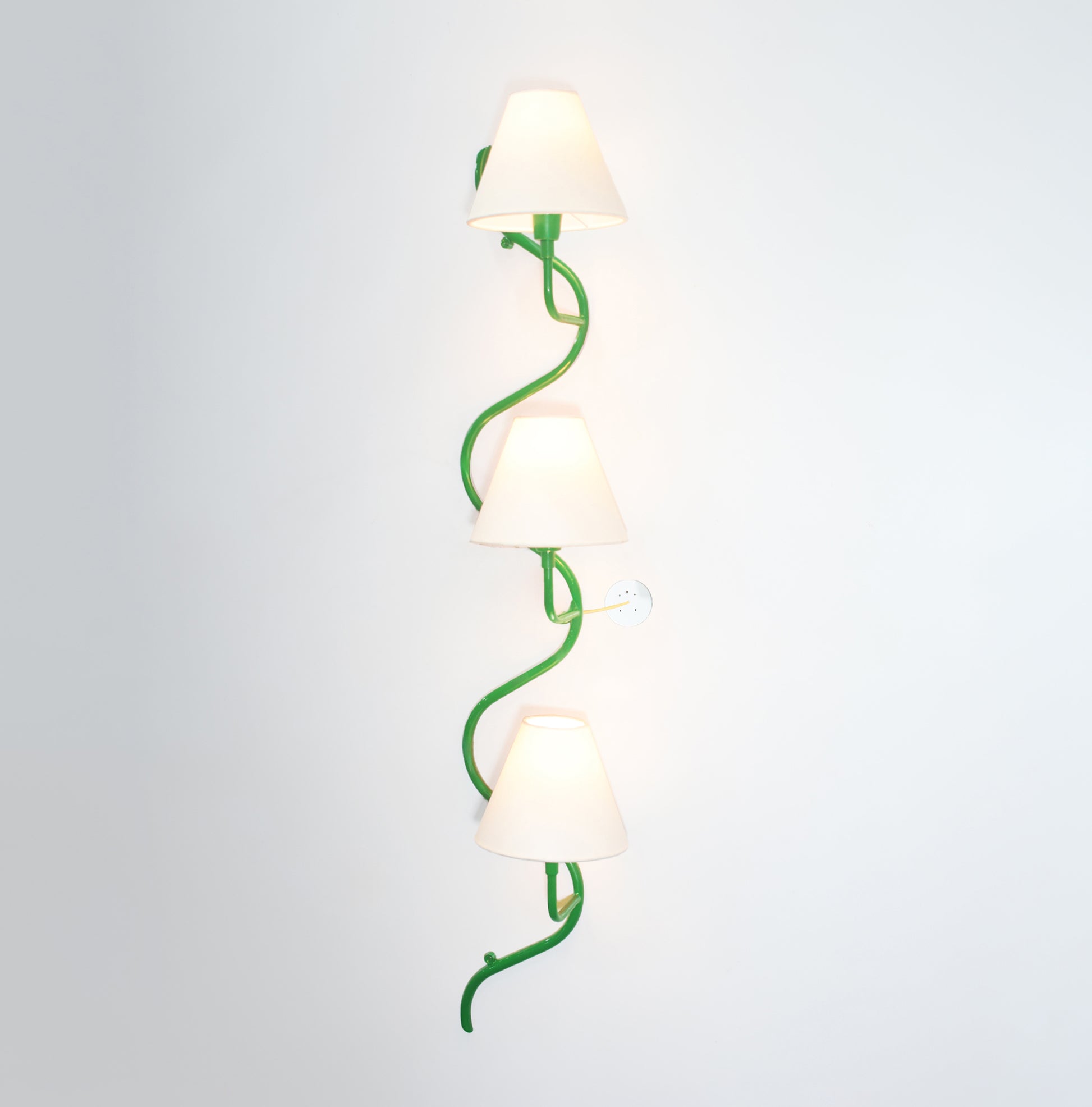 Unique Green Wall Light Designs You’ll Love