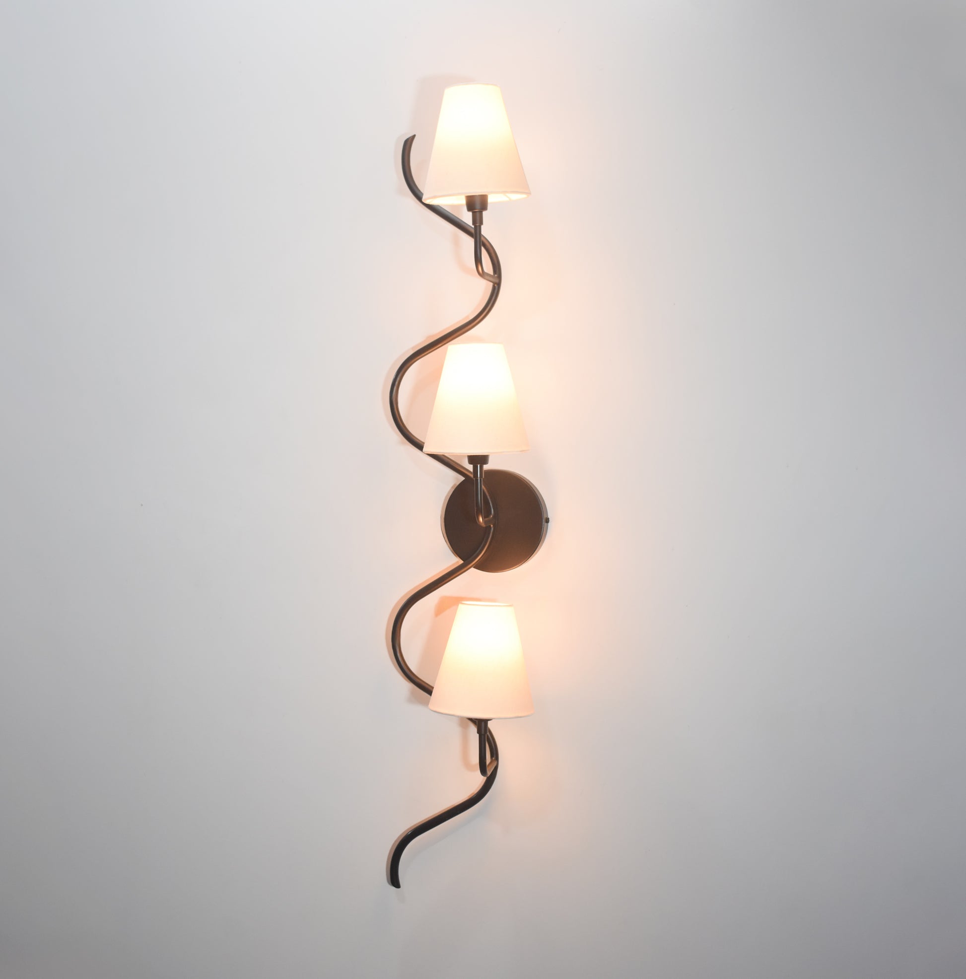Best Black Wall Lights to Elevate Your Space