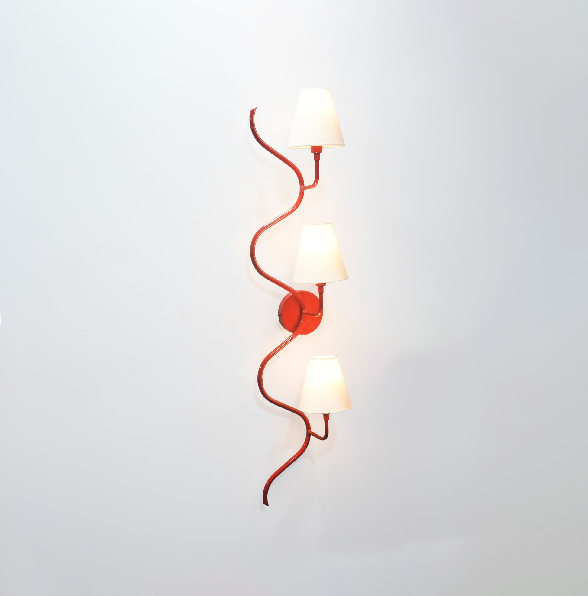 Stylish Vertical Red Wall Lamps for Modern Interiors