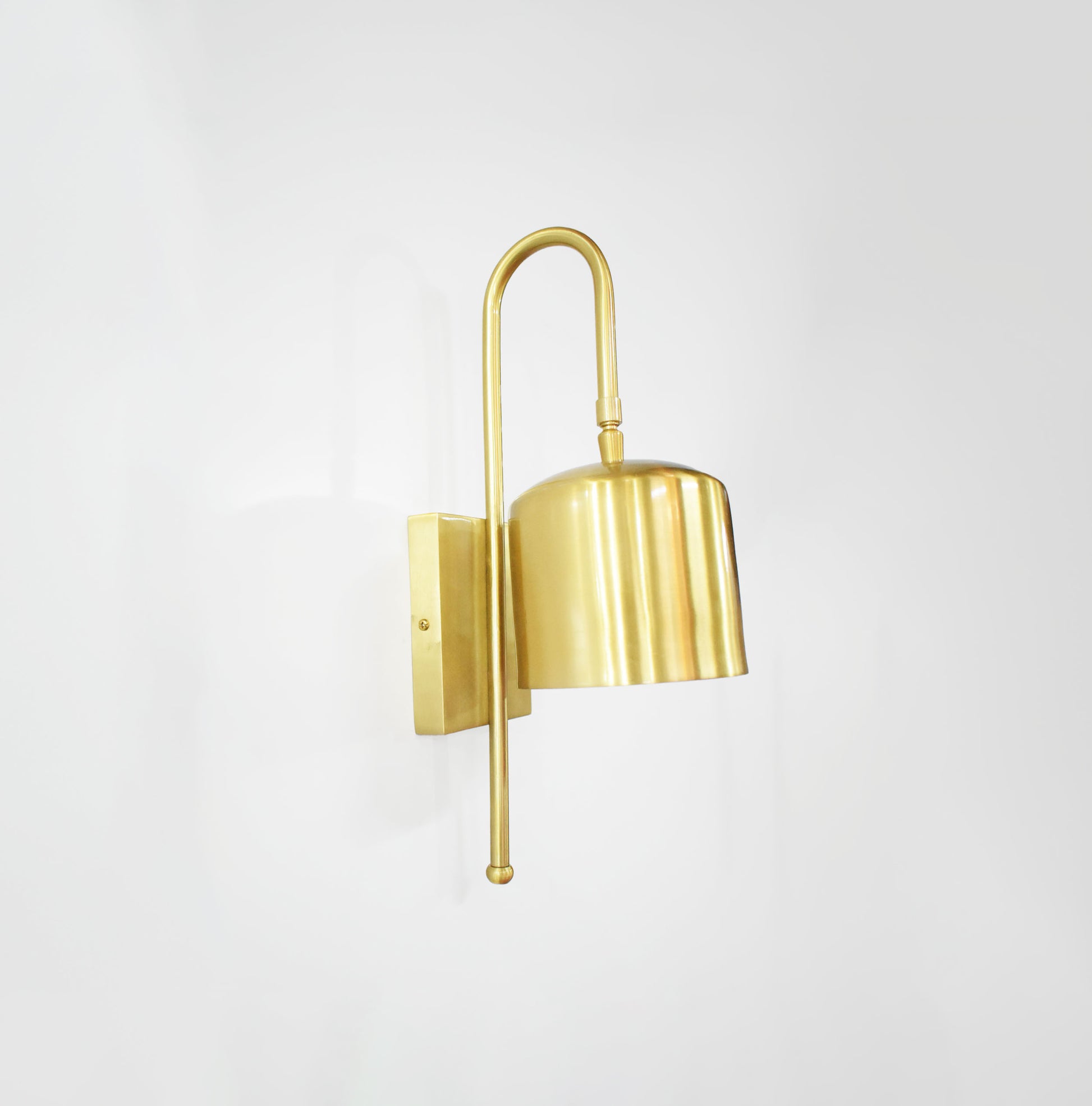 Discover the Charm of Round Shape Wall Lighting