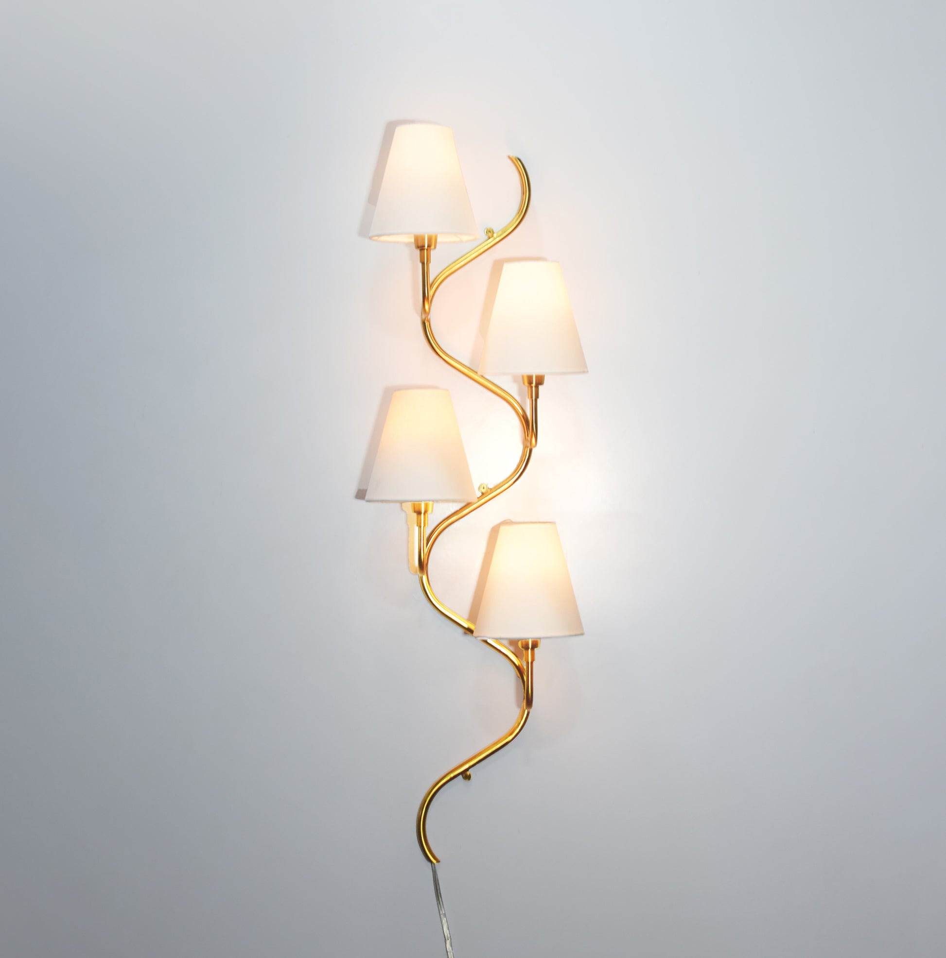Elevate Your Decor with Golden Four Lamp Vertical Styles