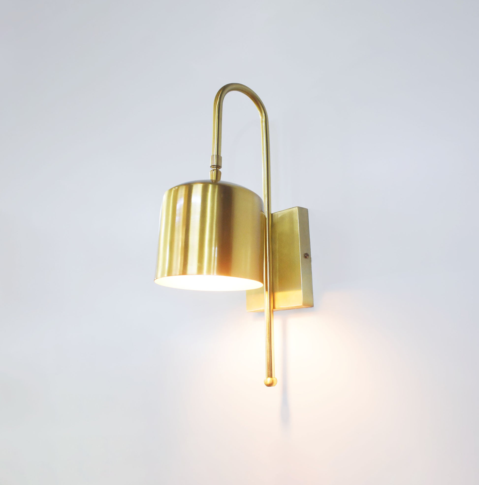 Discover the Charm of Round Shape Wall Lighting