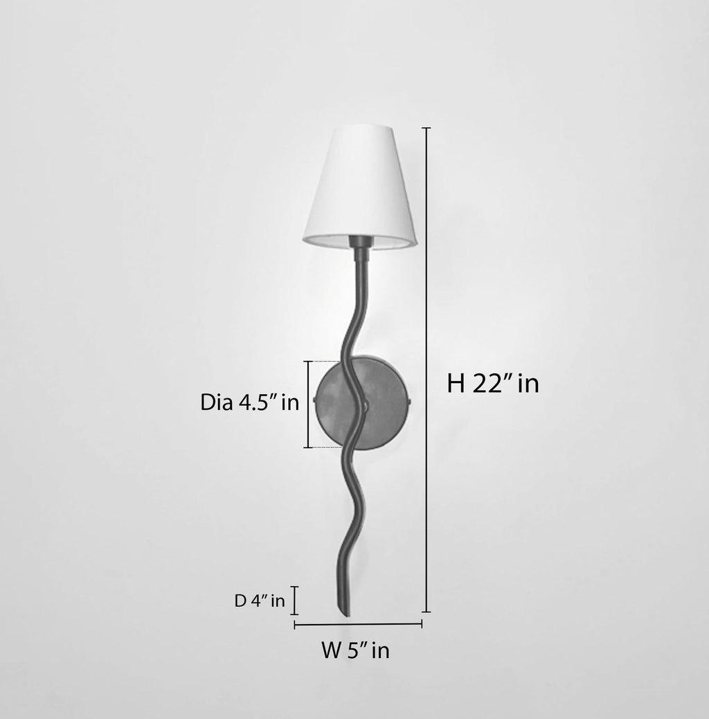 The Allure of Vertical golden Lamps in Home Design