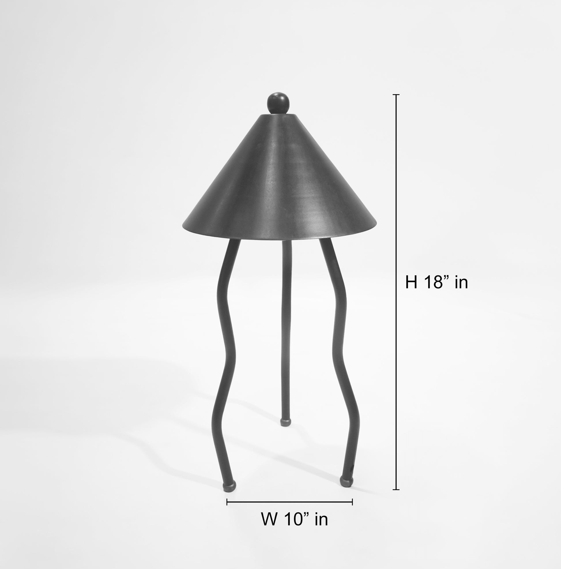 Discover the Magic of Jellyfish Metal table tripod Lamps matte black